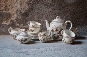 Service à thé ou café Arcopal - L'atelier Belle Lurette, Rénovation de  meubles vintage
