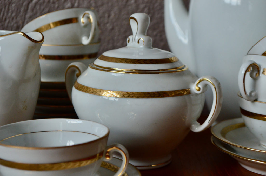 Service à thé en porcelaine de Limoges - L'atelier Belle Lurette