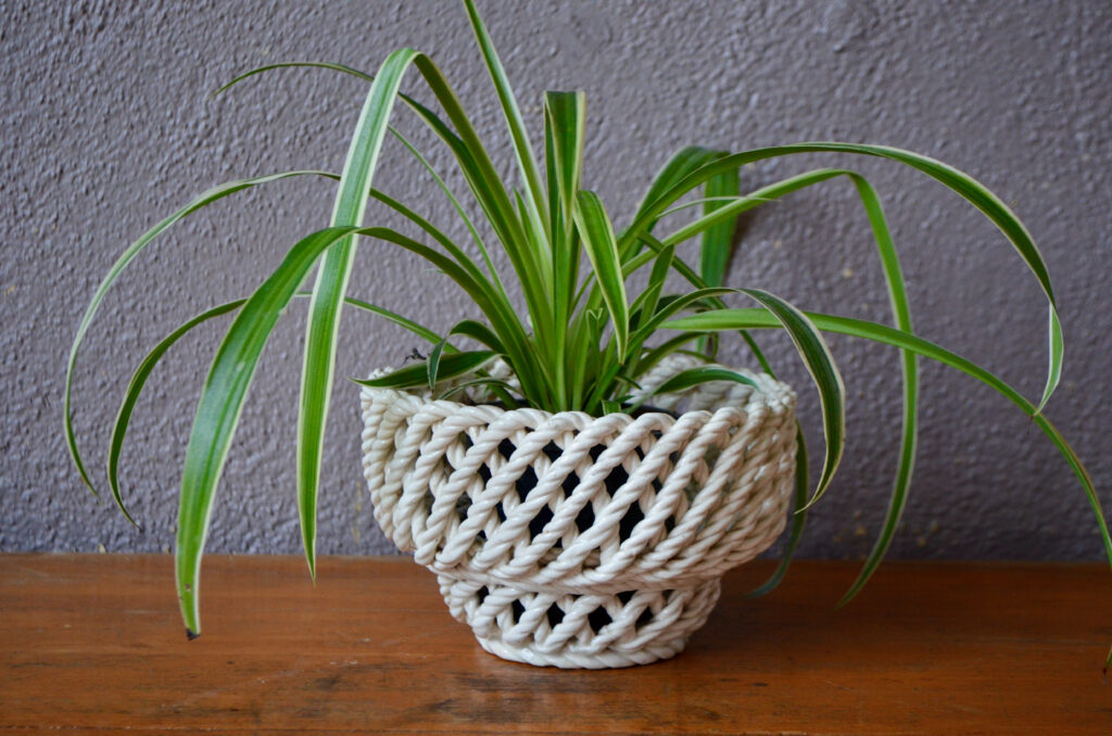 Cache pot en faïence tressée coupelle pot à fleur vintage et bohème