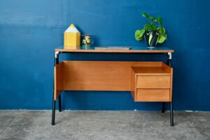 Grand bureau établi Gaston - L'atelier Belle Lurette, Rénovation de meubles  vintage